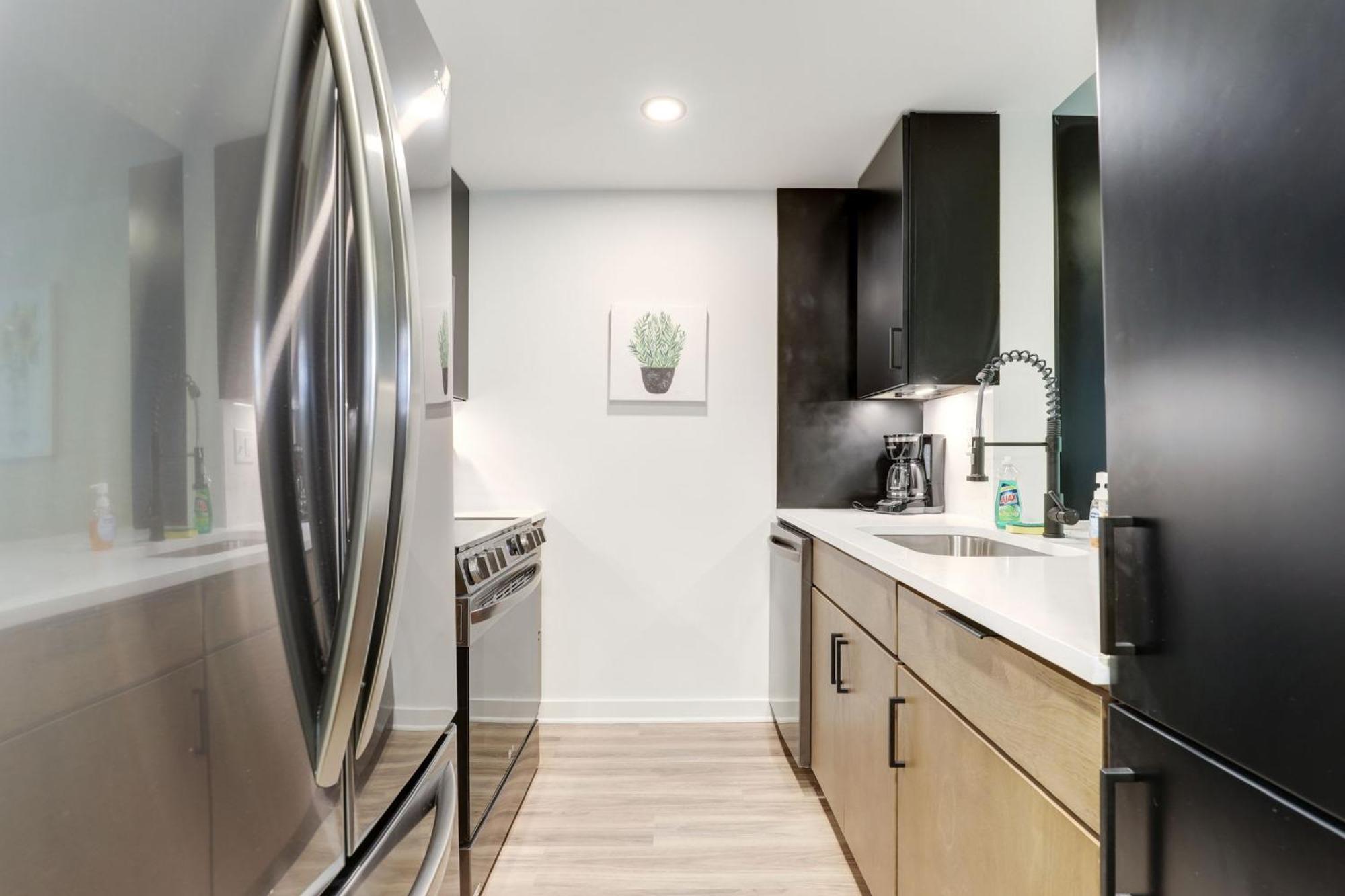 2Br Executive Apartment With Spacious Layout Arlington Exteriér fotografie