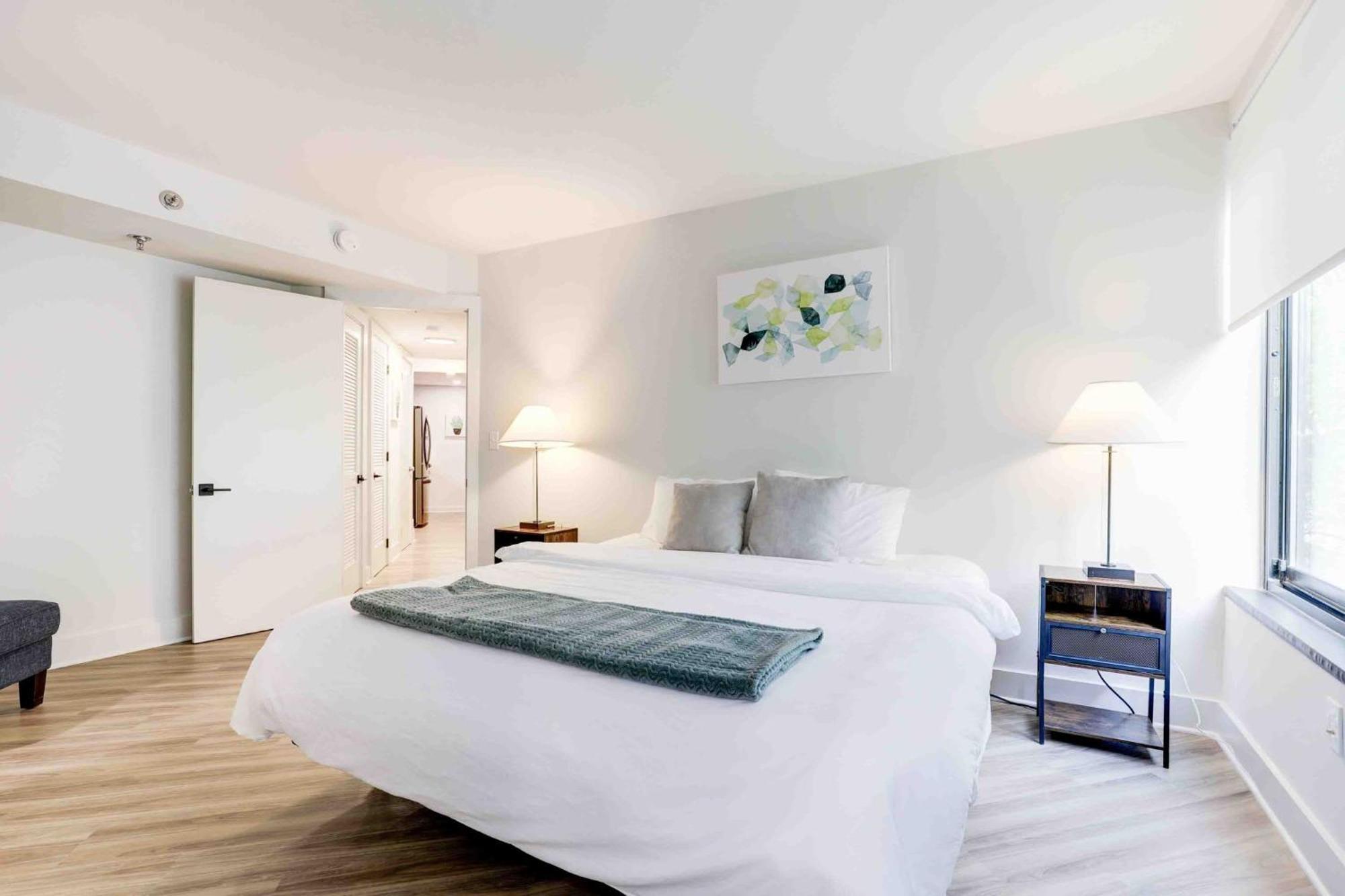 2Br Executive Apartment With Spacious Layout Arlington Exteriér fotografie