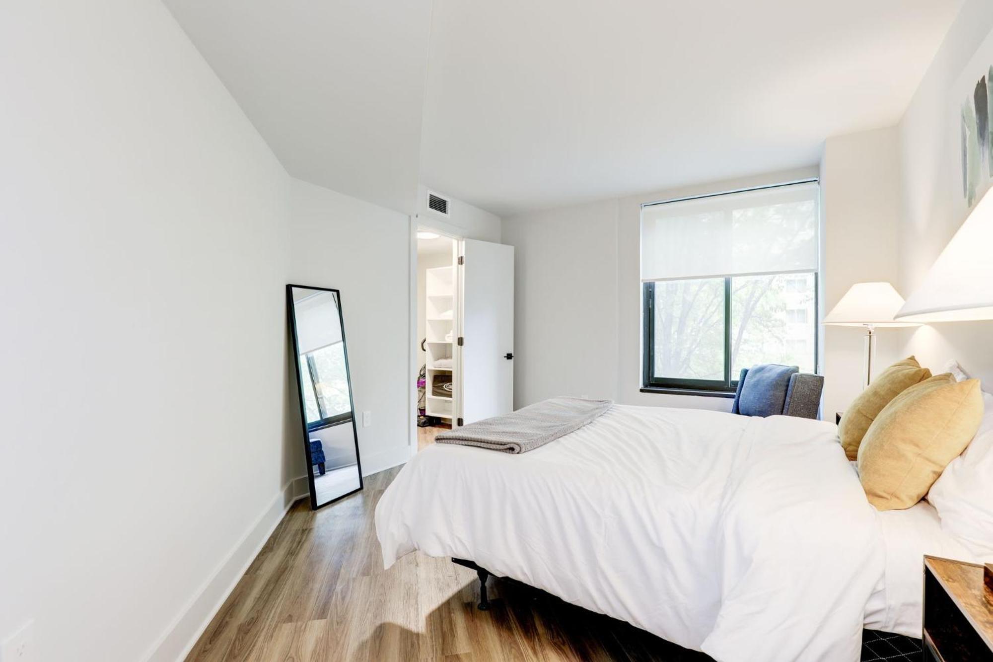 2Br Executive Apartment With Spacious Layout Arlington Exteriér fotografie