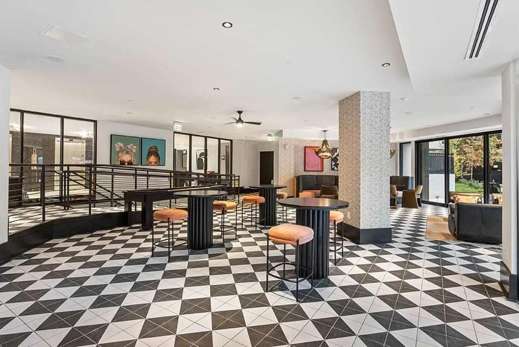 2Br Executive Apartment With Spacious Layout Arlington Exteriér fotografie